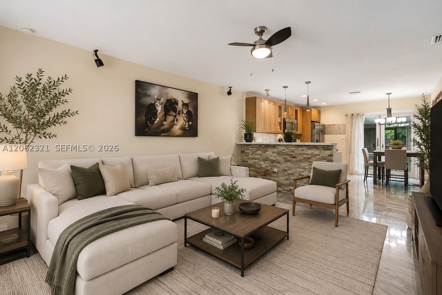 2115 NE 15th Ave
