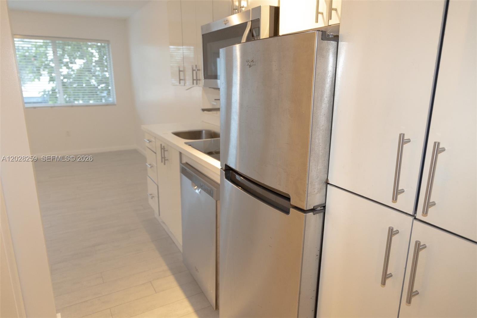 1601 Meridian Ave 104