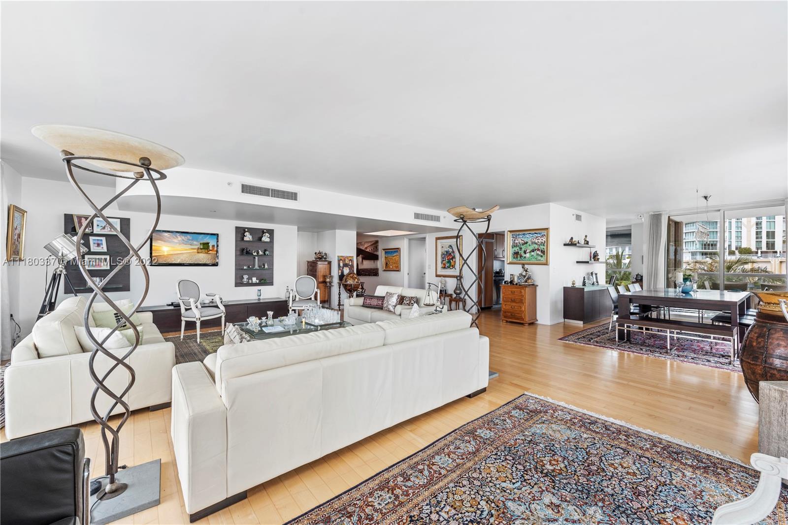 OCEANIA V CONDO - Residential