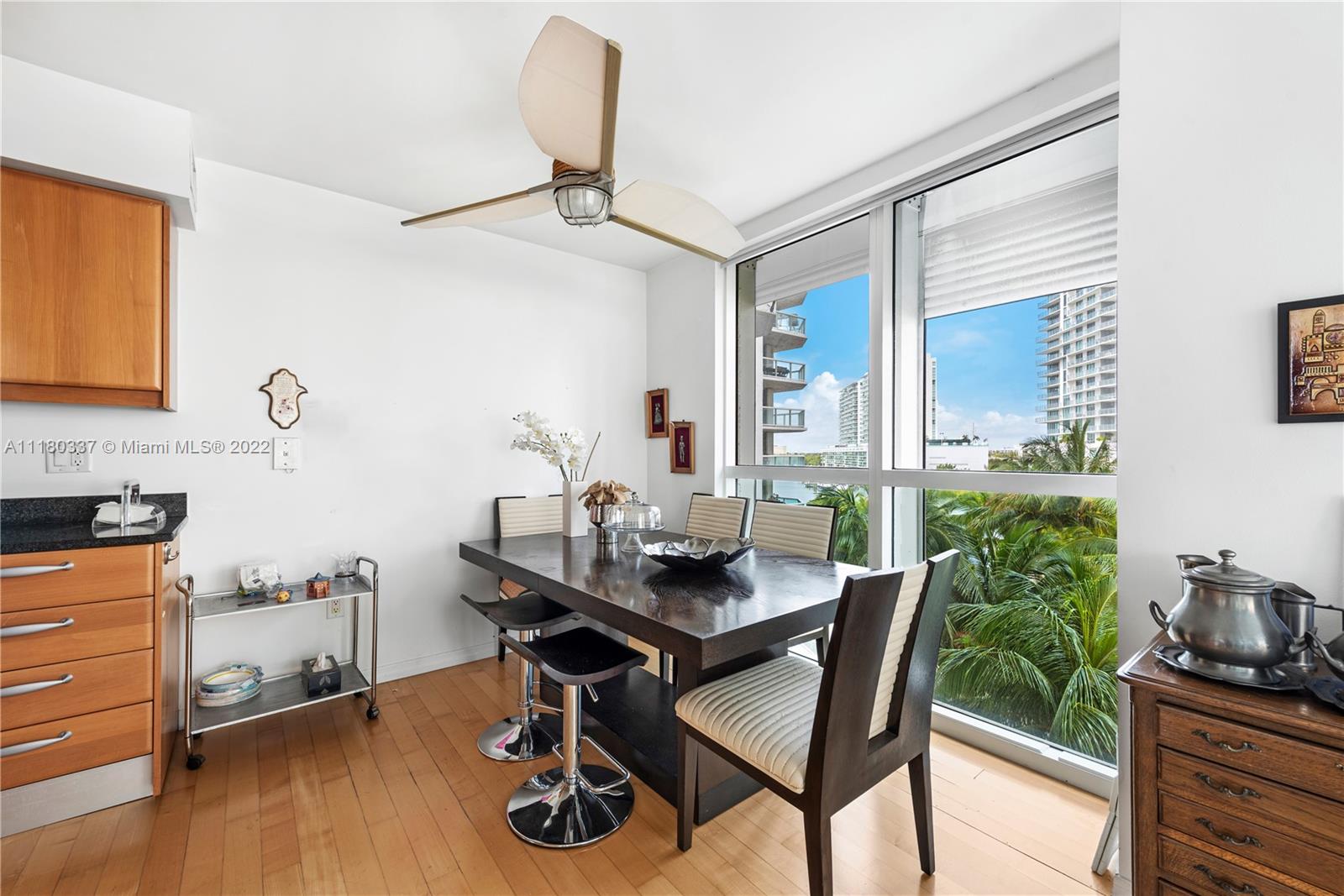 OCEANIA V CONDO - Residential