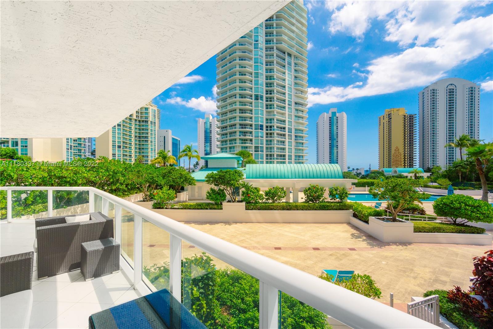 OCEANIA V CONDO - Residential