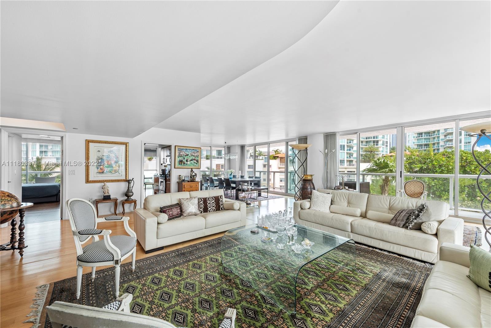 OCEANIA V CONDO - Residential