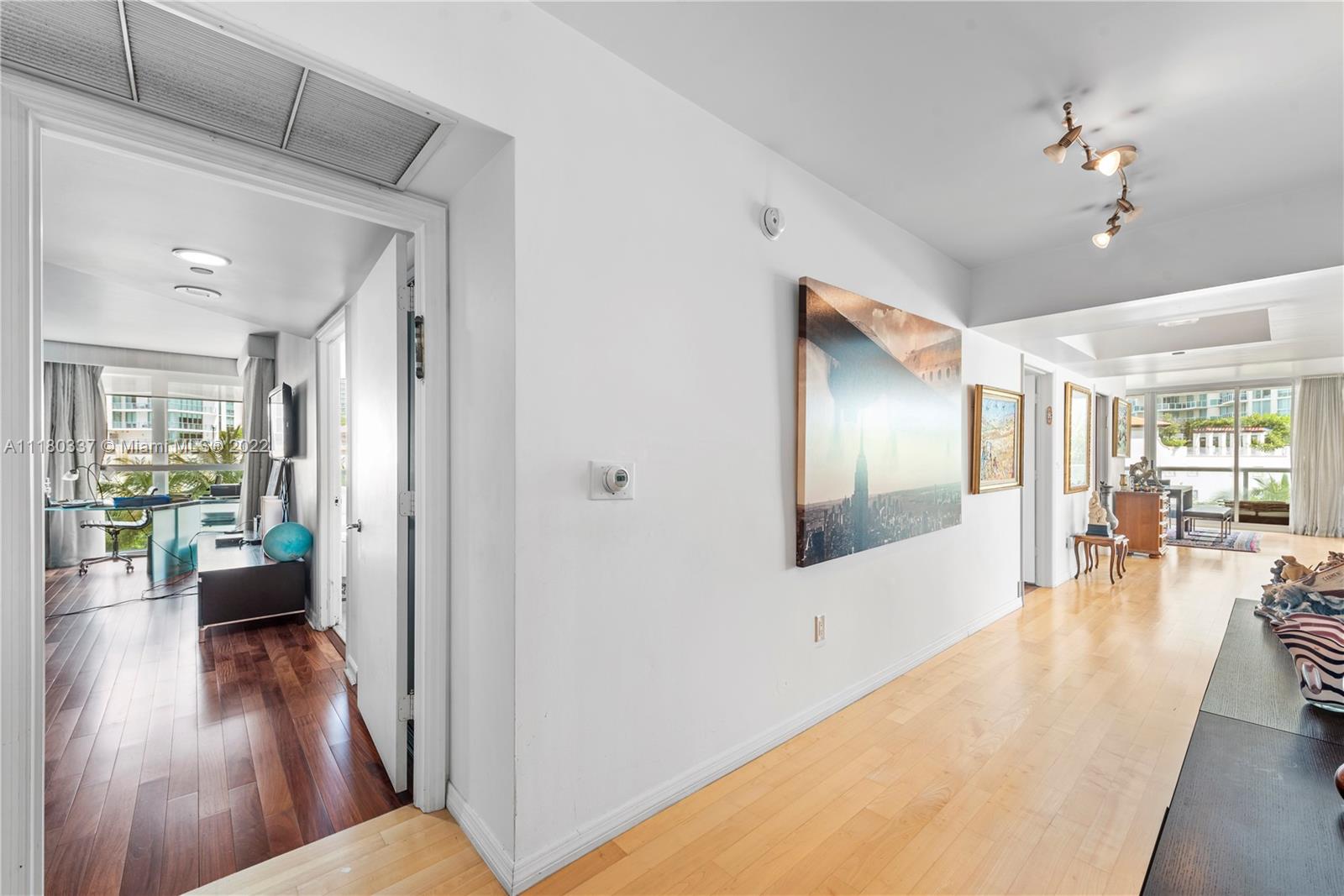 OCEANIA V CONDO - Residential