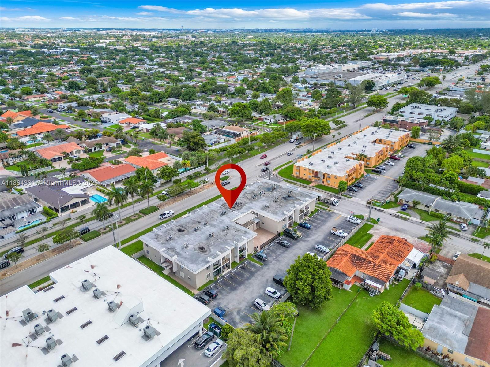 LUXURY CORAL LIVING CONDO - Residential