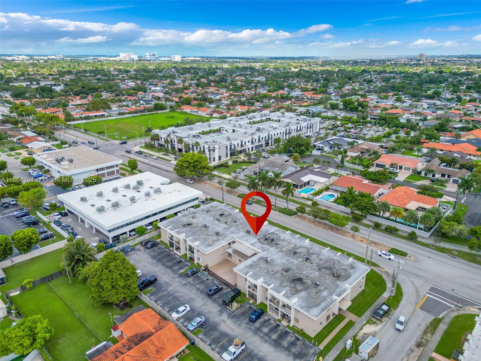 LUXURY CORAL LIVING CONDO - Residential
