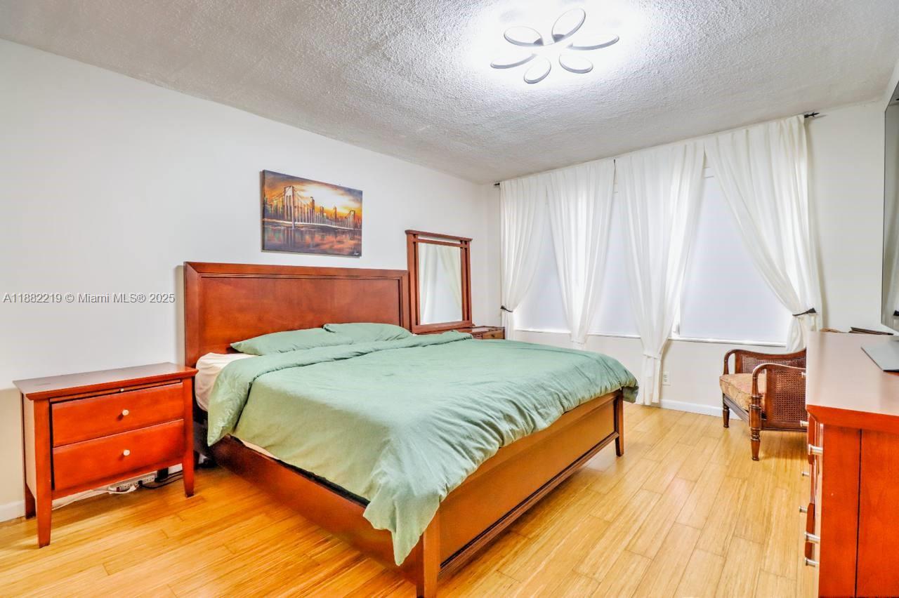 IRVINGTON GARDENS CONDO - Residential