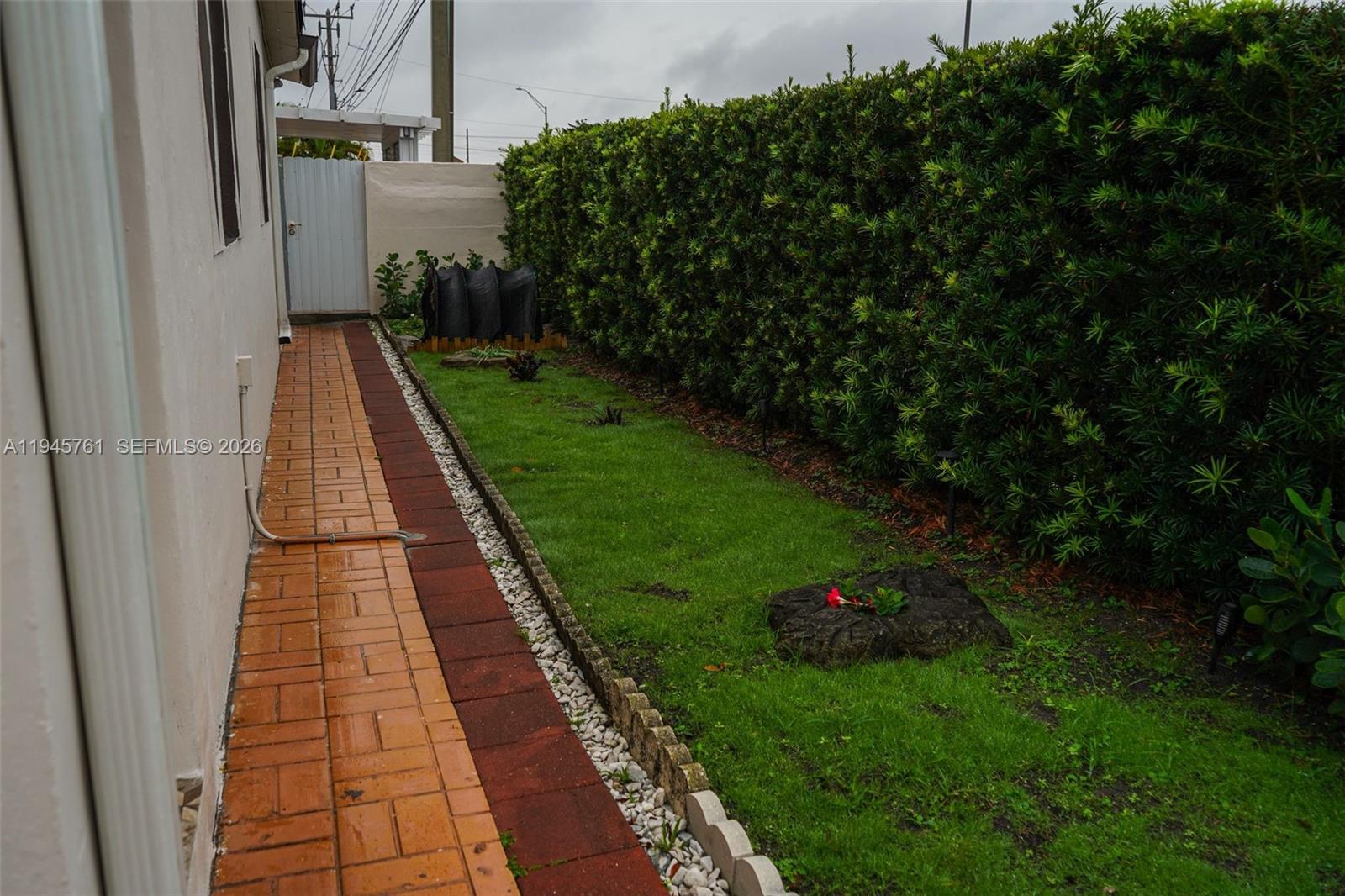 SEL-CLAR MANORS - Residential