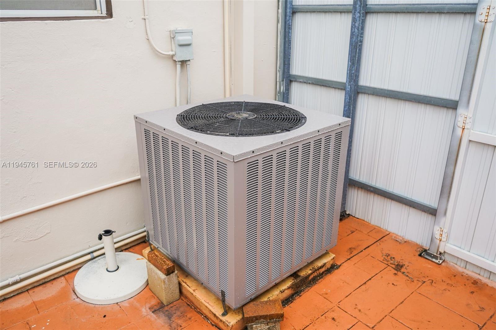 SEL-CLAR MANORS - Residential