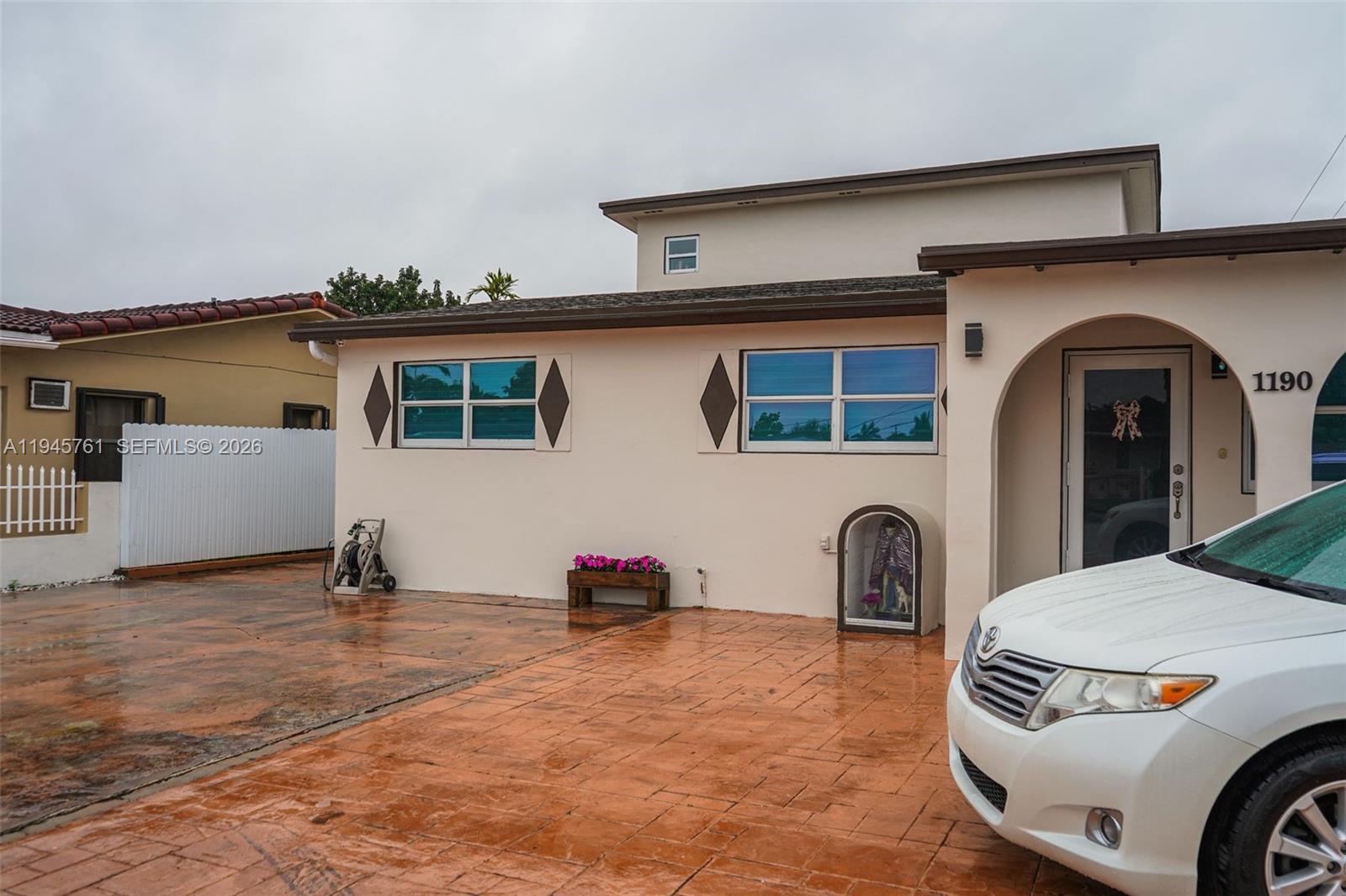 SEL-CLAR MANORS - Residential