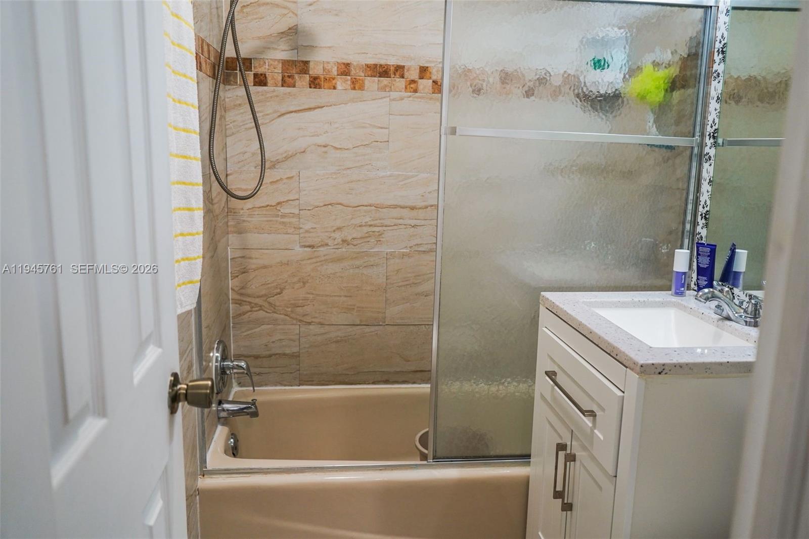 SEL-CLAR MANORS - Residential