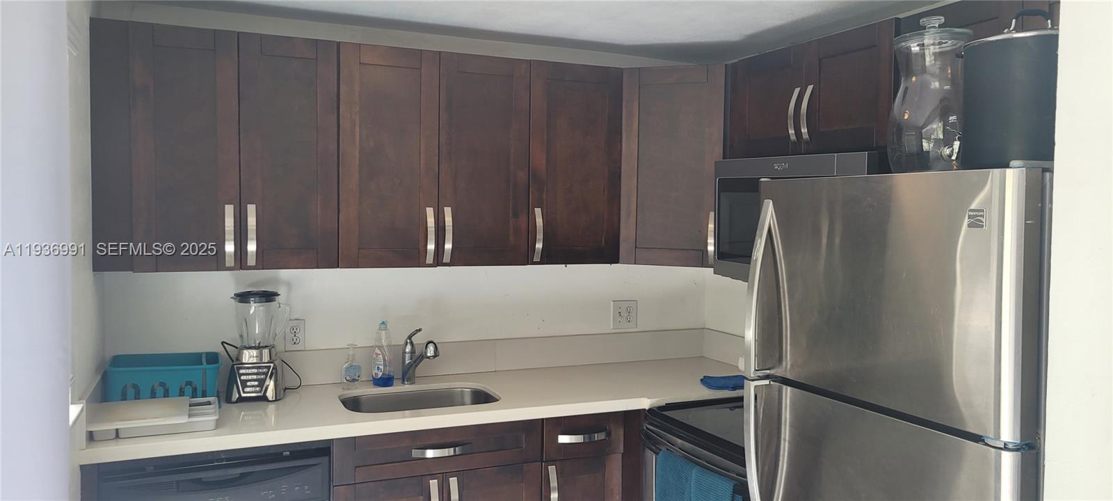 PARK PLACE CONDO - Residential Lease