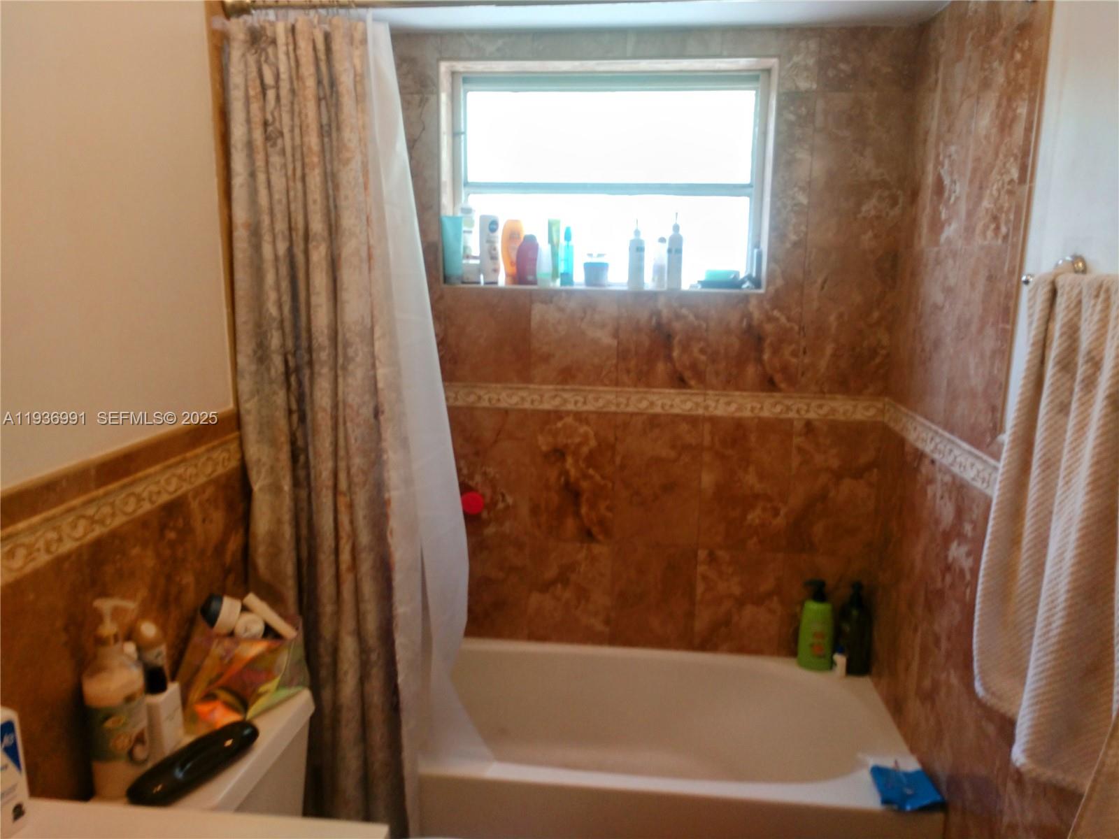 PARK PLACE CONDO - Residential Lease