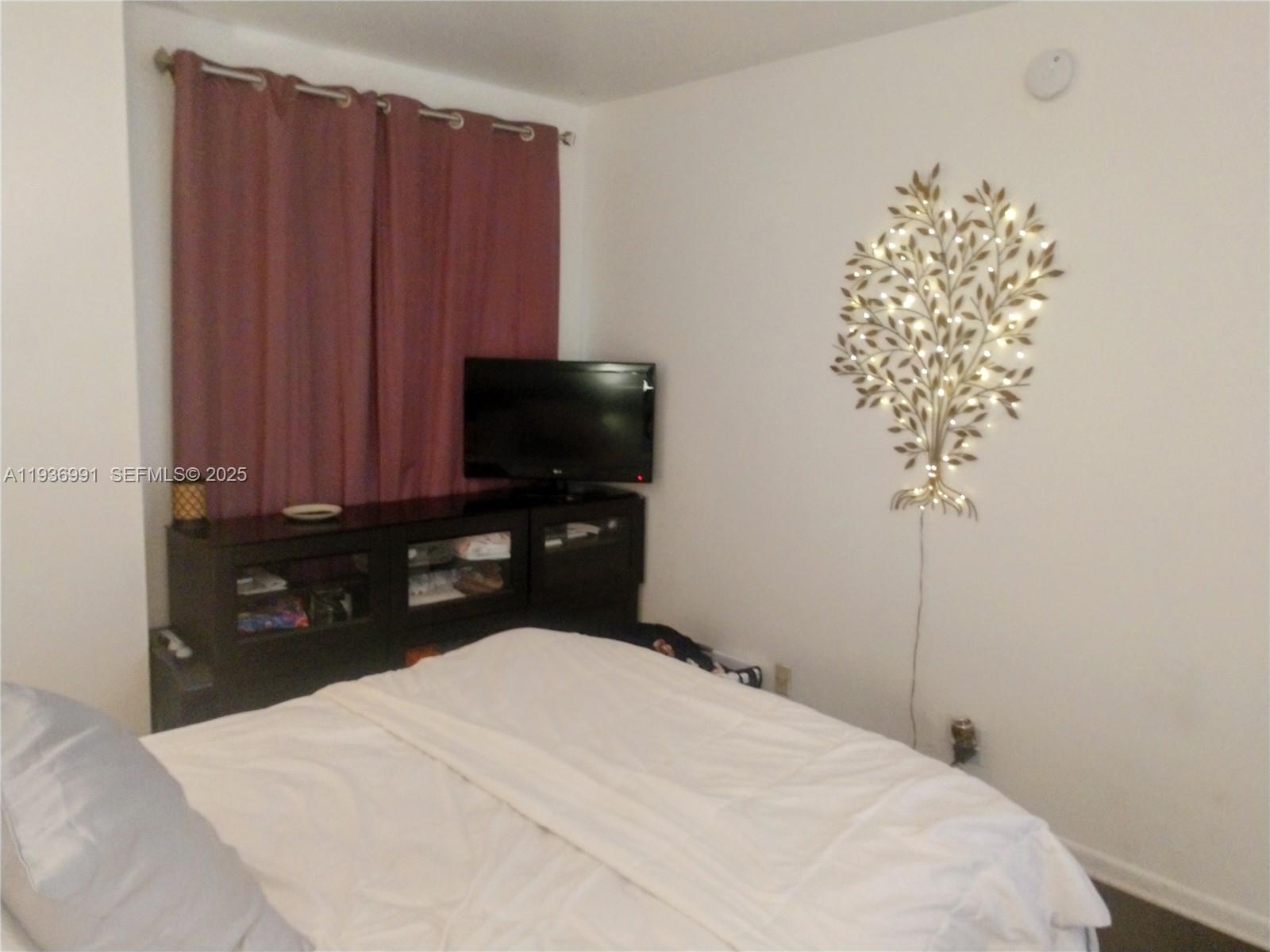 PARK PLACE CONDO - Residential Lease