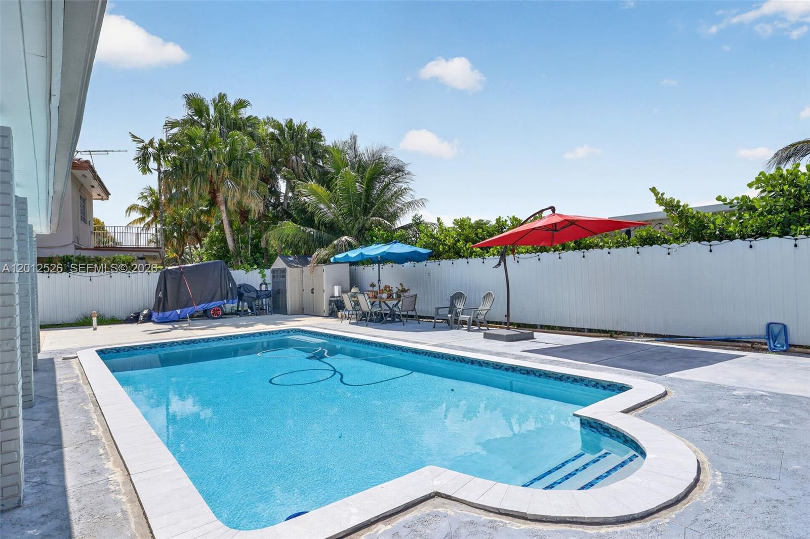 KENDALE LAKES SEC EIGHT - Residential