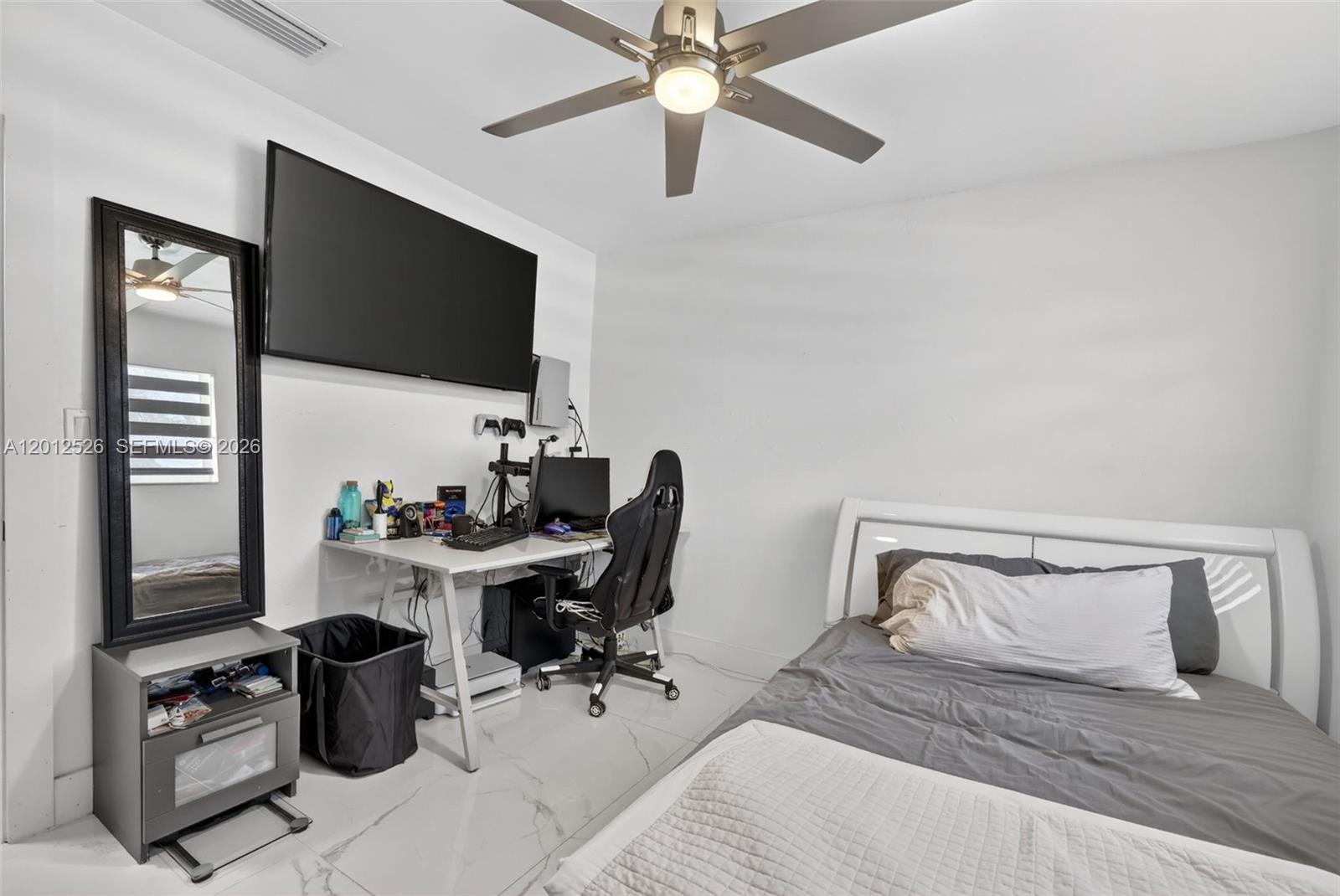 KENDALE LAKES SEC EIGHT - Residential