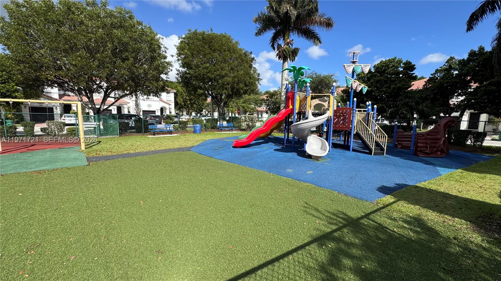 ISLANDS AT DORAL 1ST ADDN - Residential