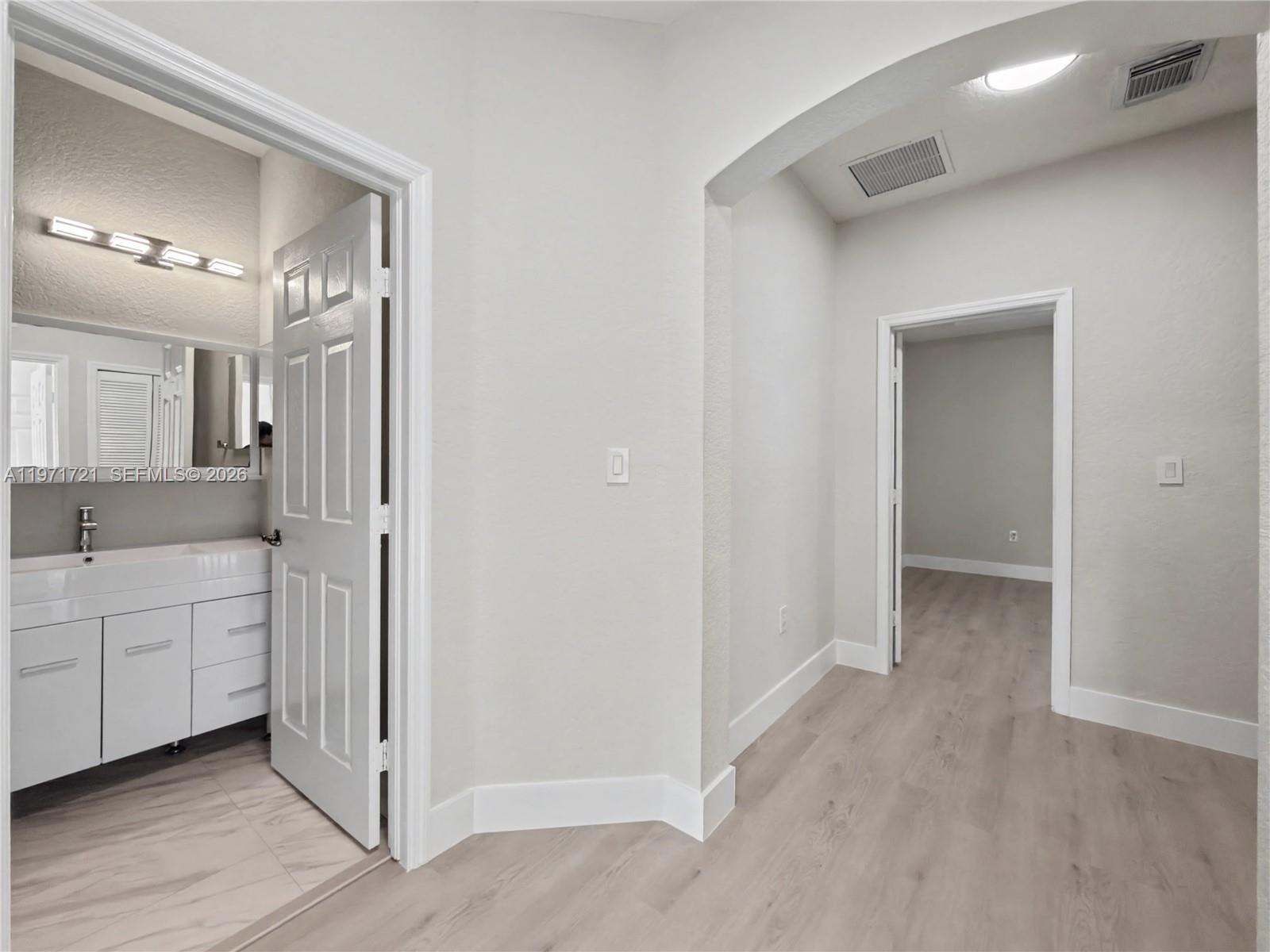 ISLANDS AT DORAL 1ST ADDN - Residential