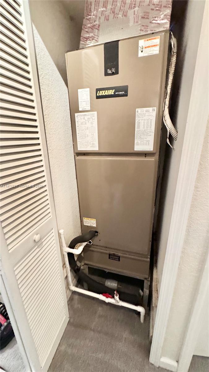 ISLANDS AT DORAL 1ST ADDN - Residential