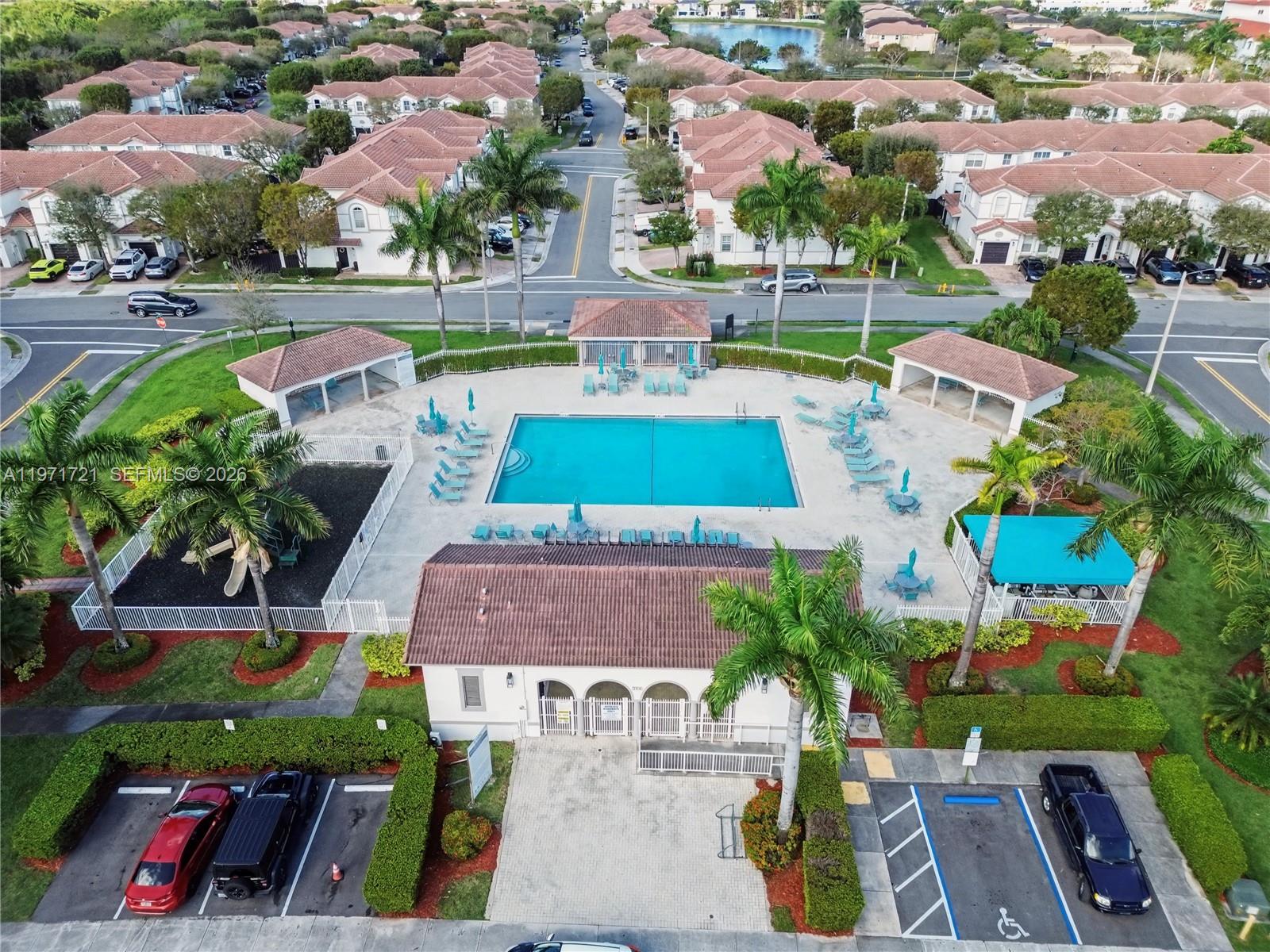 ISLANDS AT DORAL 1ST ADDN - Residential