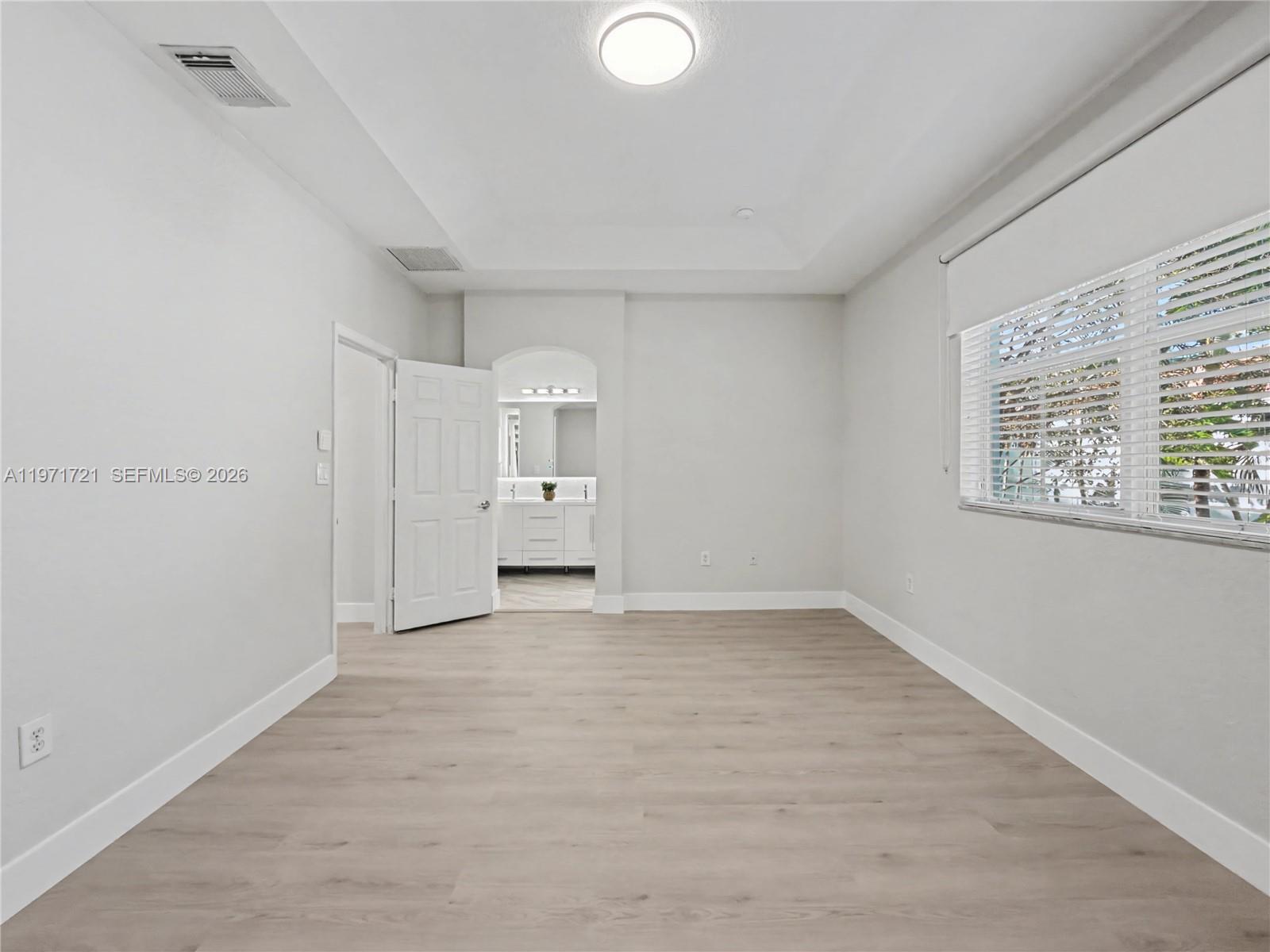 ISLANDS AT DORAL 1ST ADDN - Residential