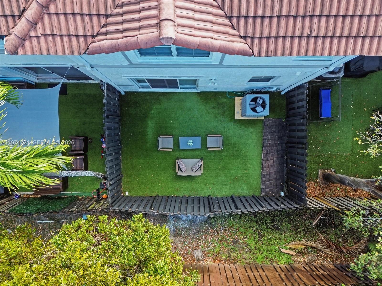 ISLANDS AT DORAL 1ST ADDN - Residential