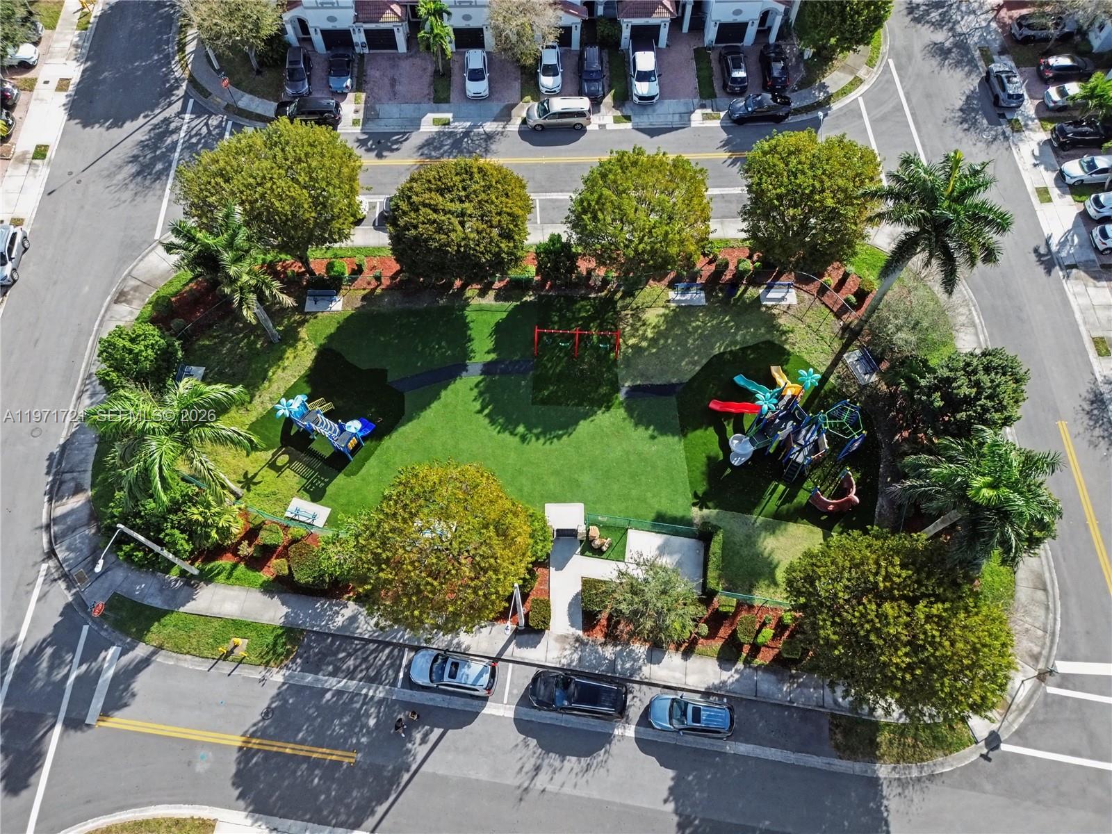 ISLANDS AT DORAL 1ST ADDN - Residential