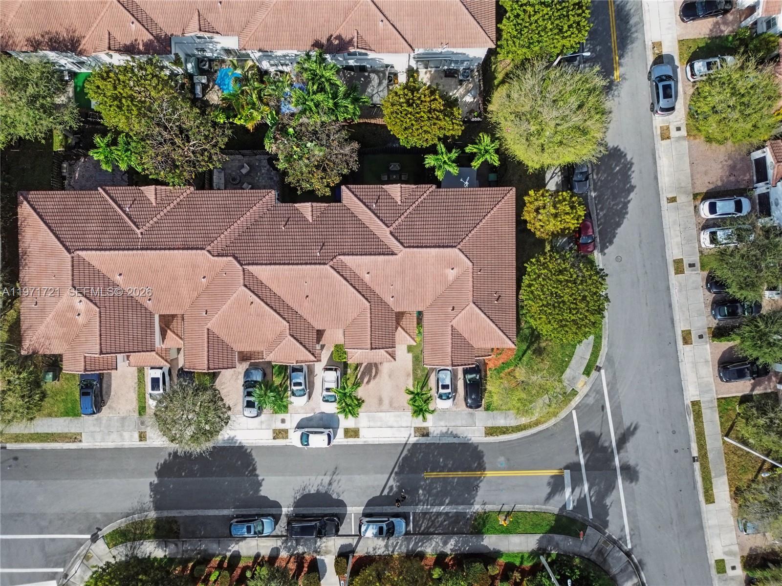 ISLANDS AT DORAL 1ST ADDN - Residential