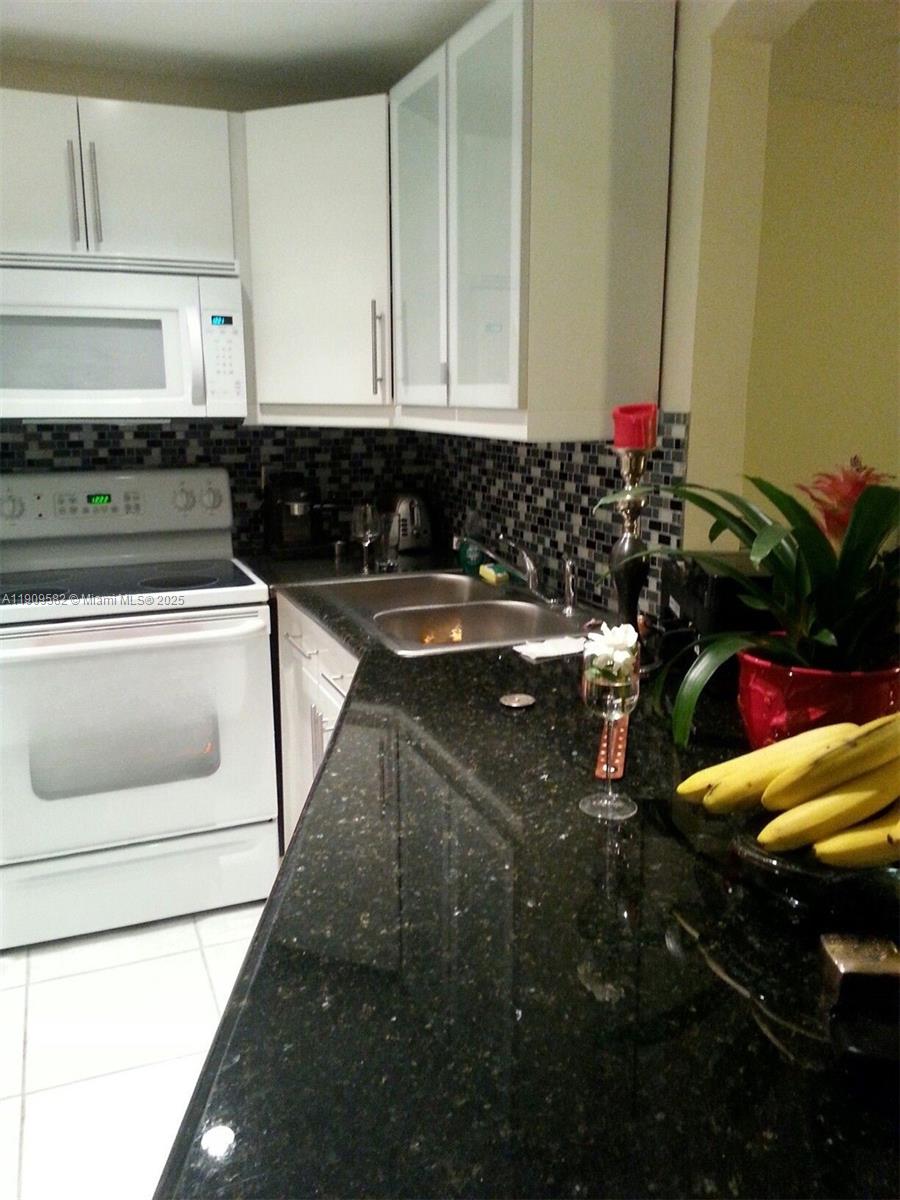 JADE WINDS GROUP - - Residential