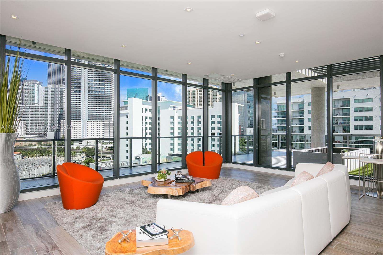 CASSA BRICKELL CONDO - Residential