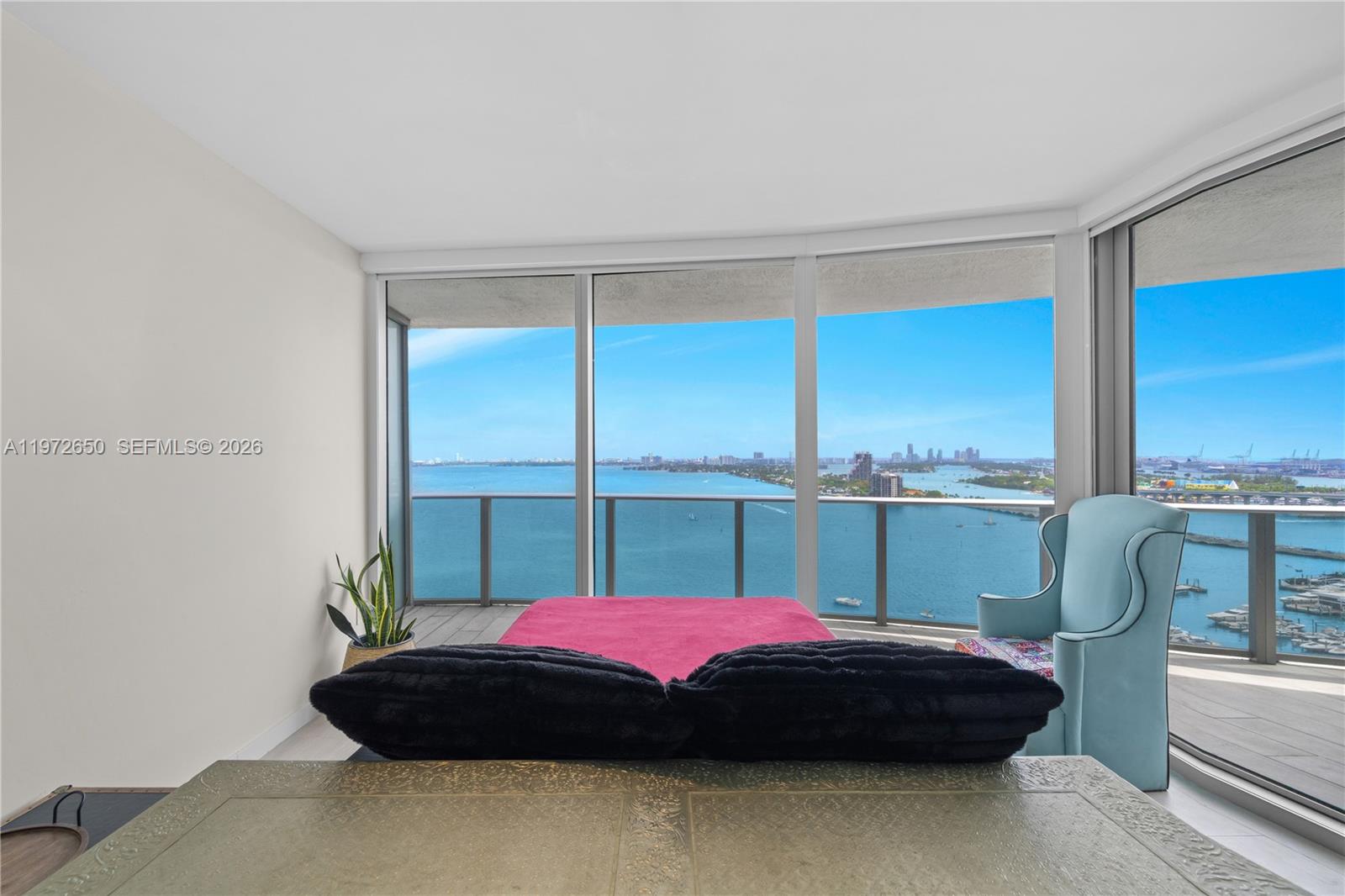 ARIA ON THE BAY CONDO - Residential