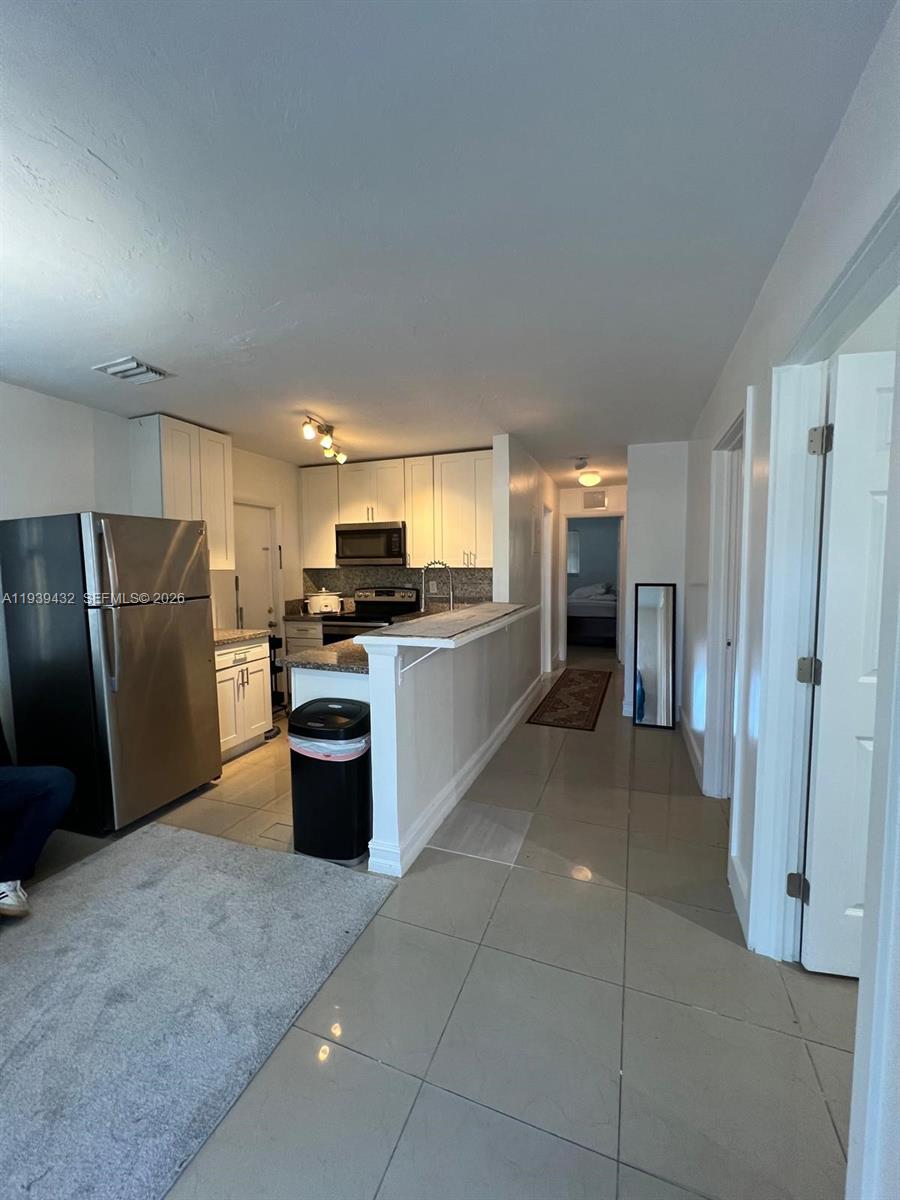 ROOSEVELT GARDENS 2ND ADD - Residential Lease