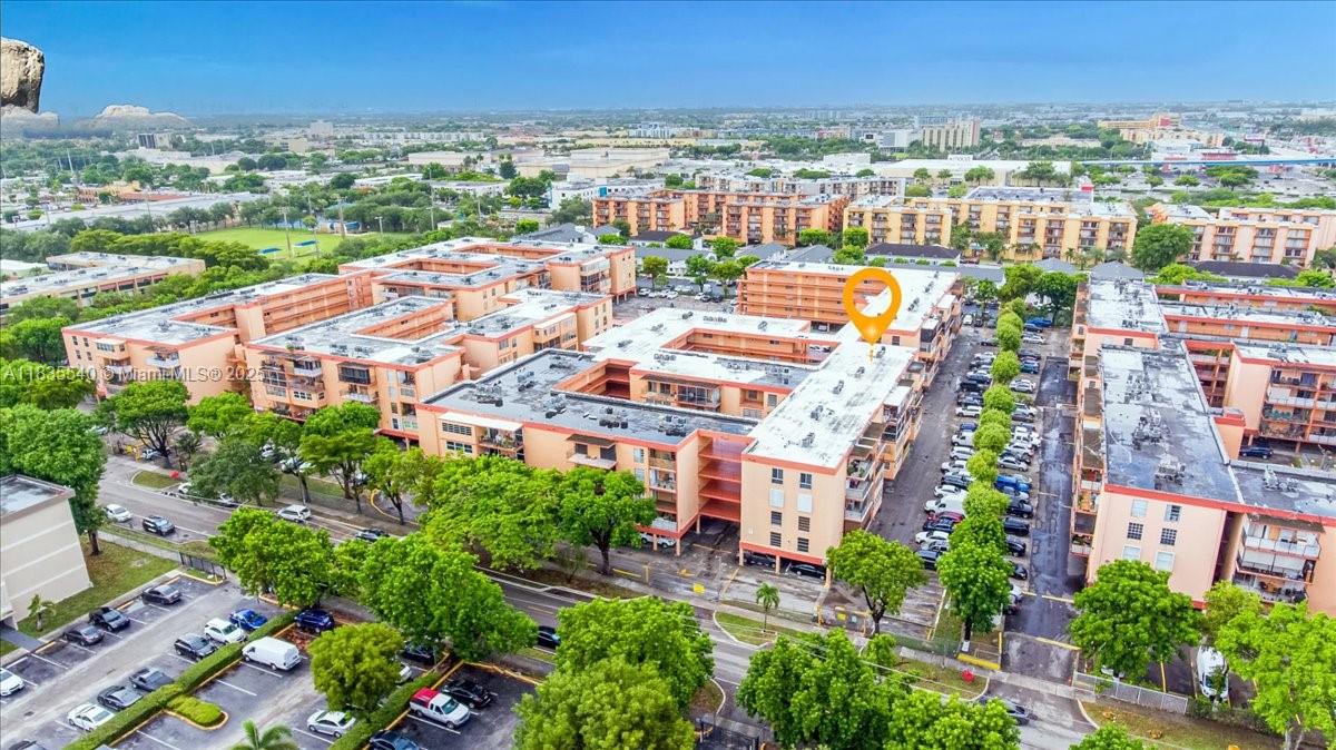 PALM-EAST GARDENS CONDO - Residential