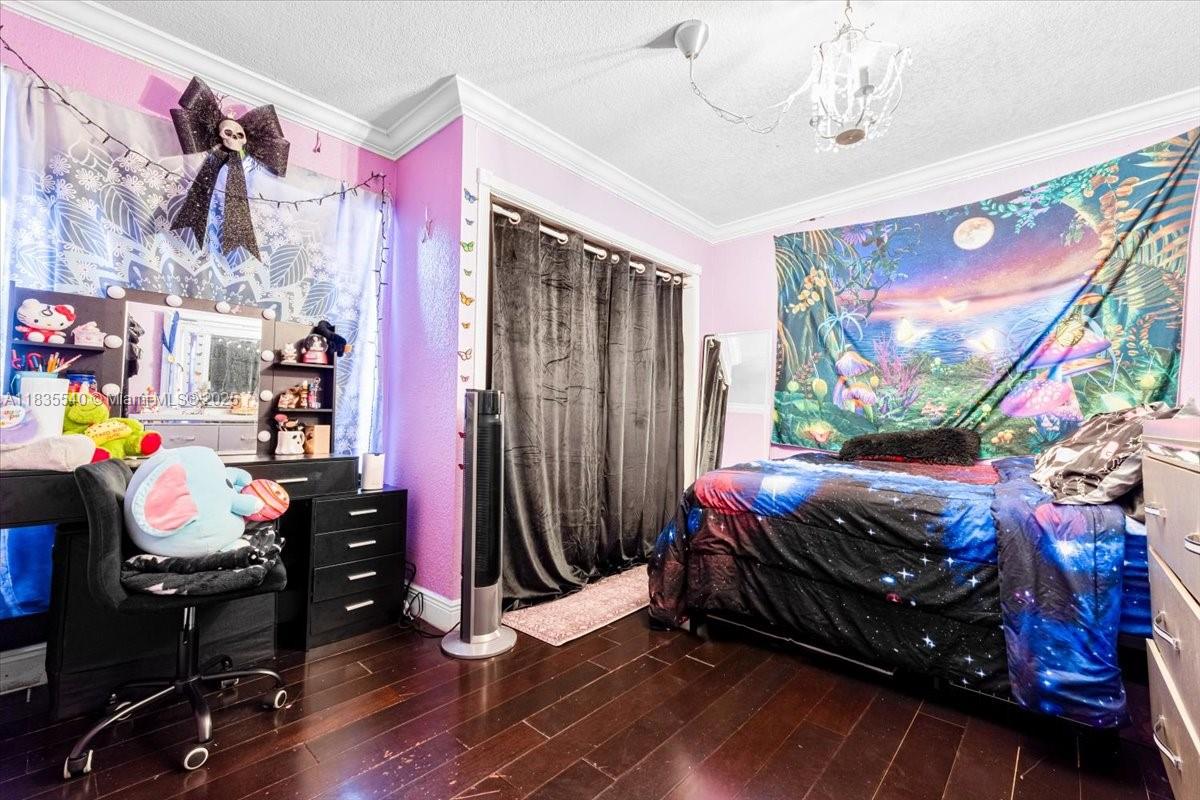 PALM-EAST GARDENS CONDO - Residential