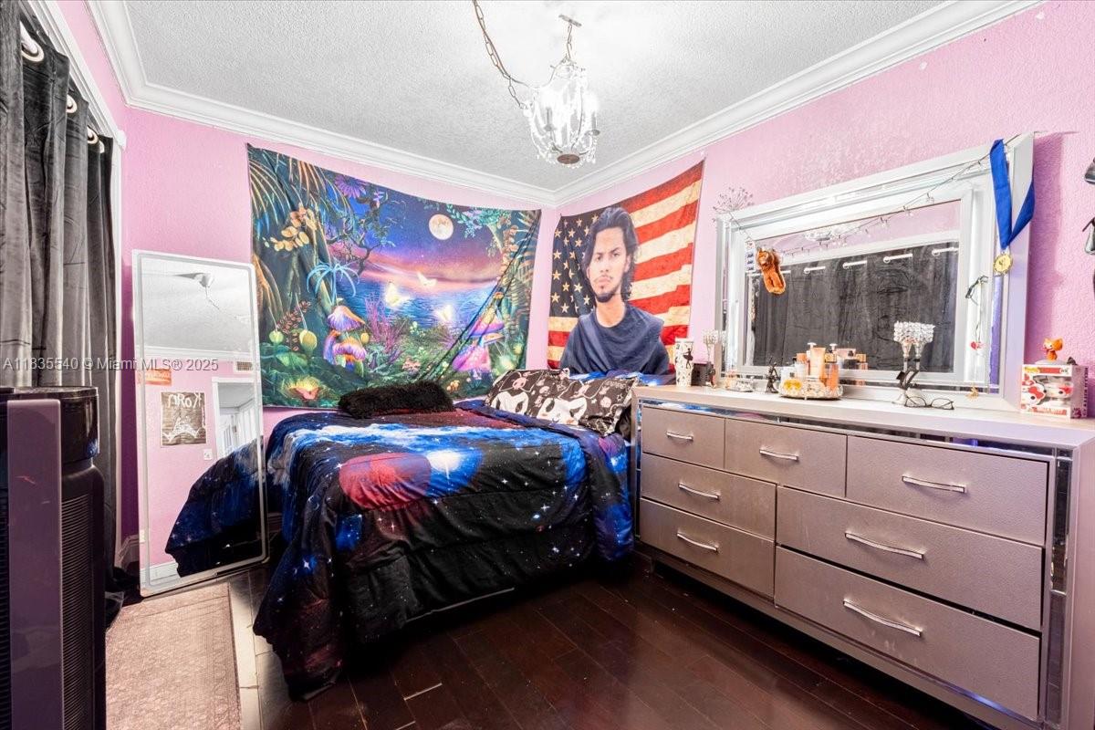 PALM-EAST GARDENS CONDO - Residential