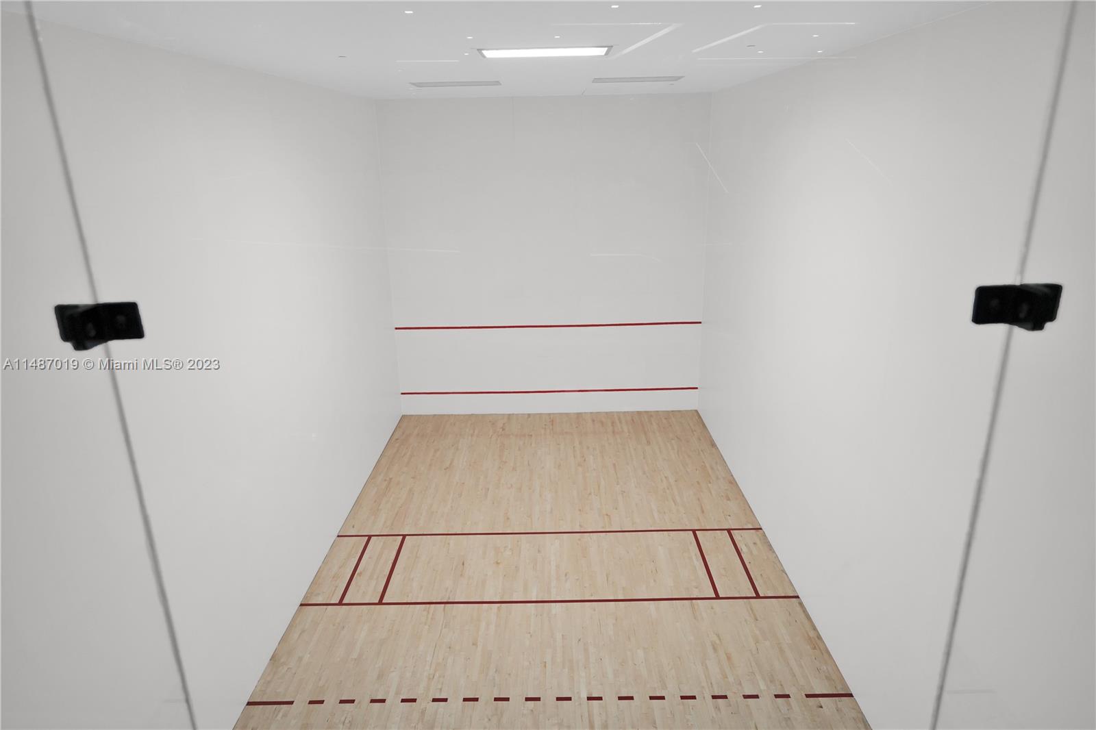 CARBONELL CONDO - Residential Lease