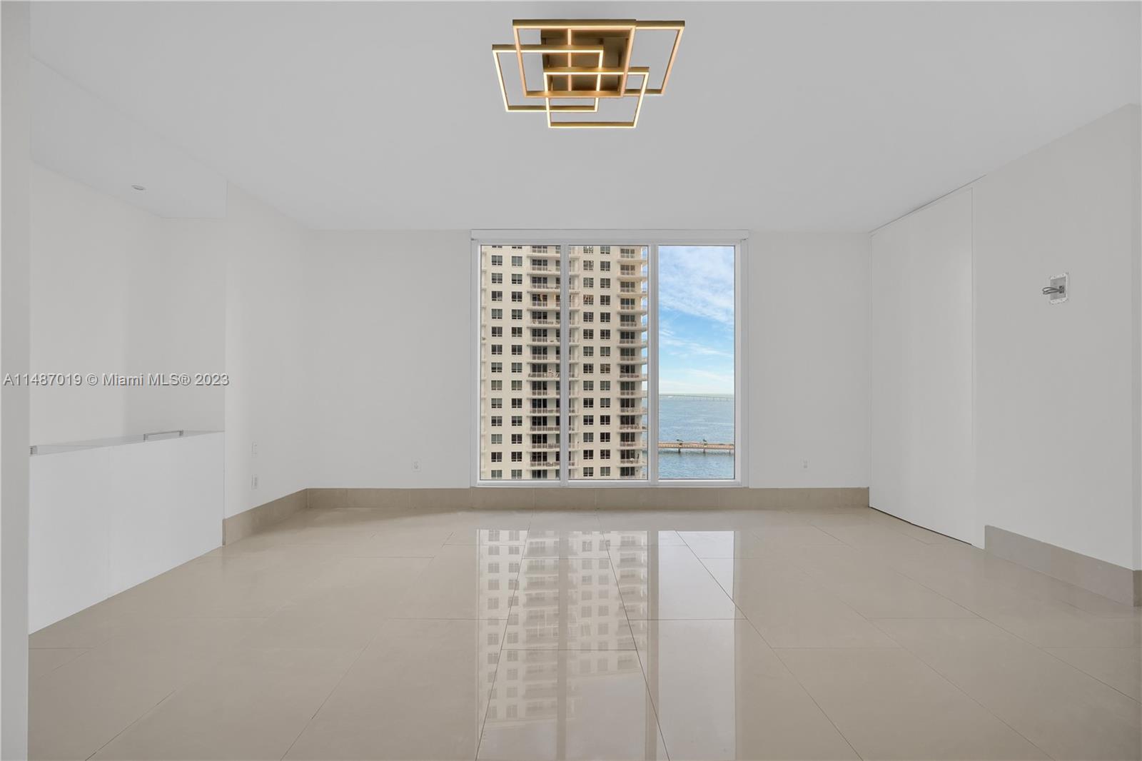 CARBONELL CONDO - Residential Lease