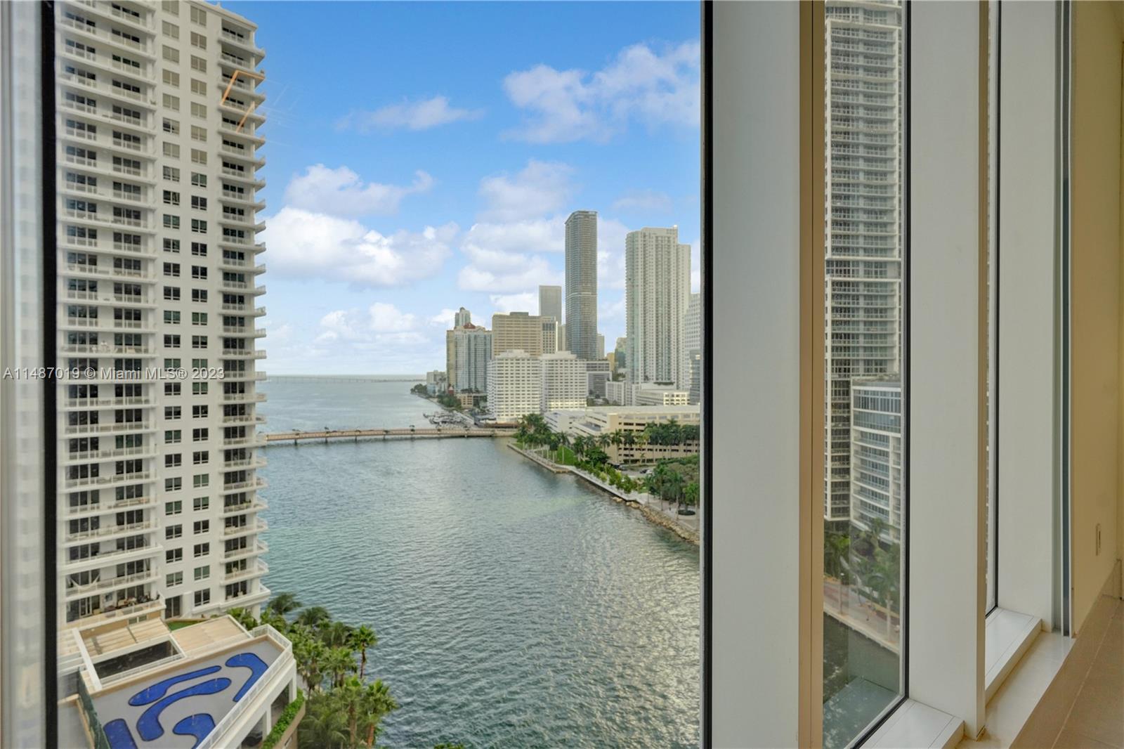 CARBONELL CONDO - Residential Lease