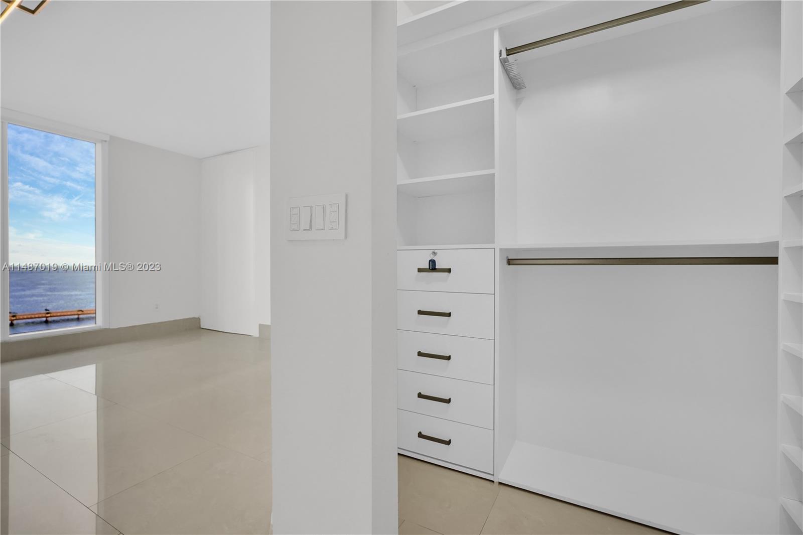 CARBONELL CONDO - Residential Lease