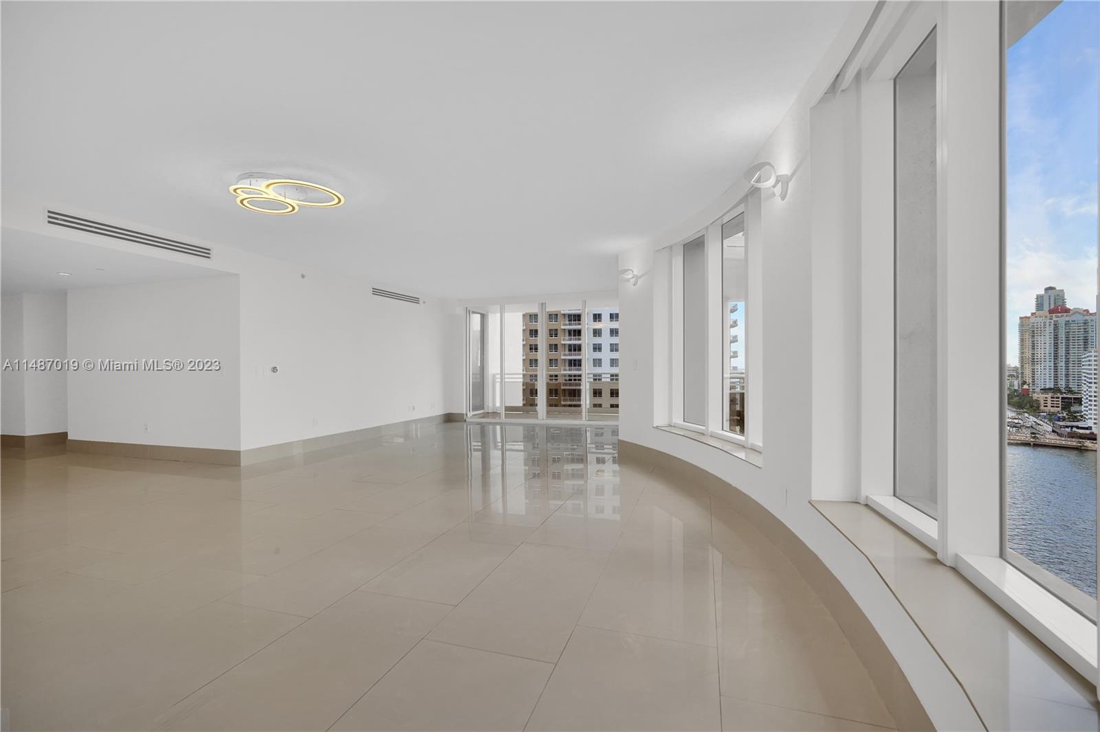 CARBONELL CONDO - Residential Lease