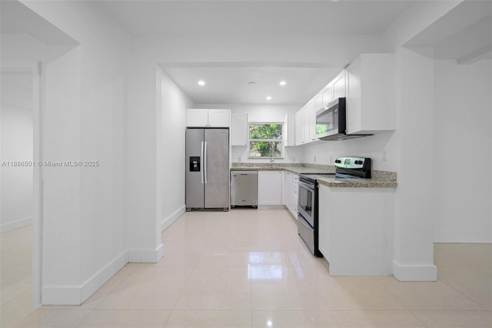 PINEWOOD PARK PL AMD 2ND - Residential Lease