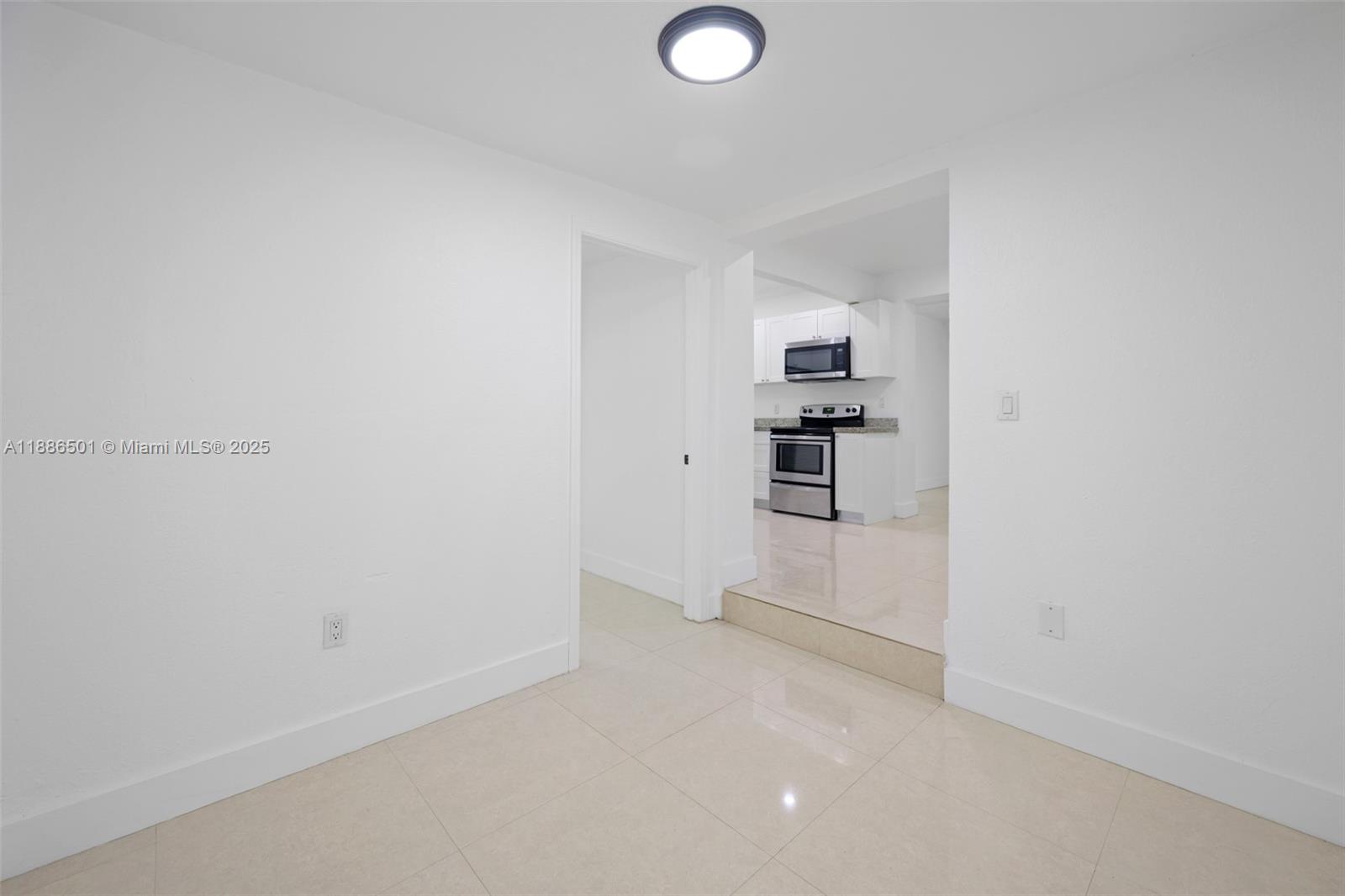 PINEWOOD PARK PL AMD 2ND - Residential Lease