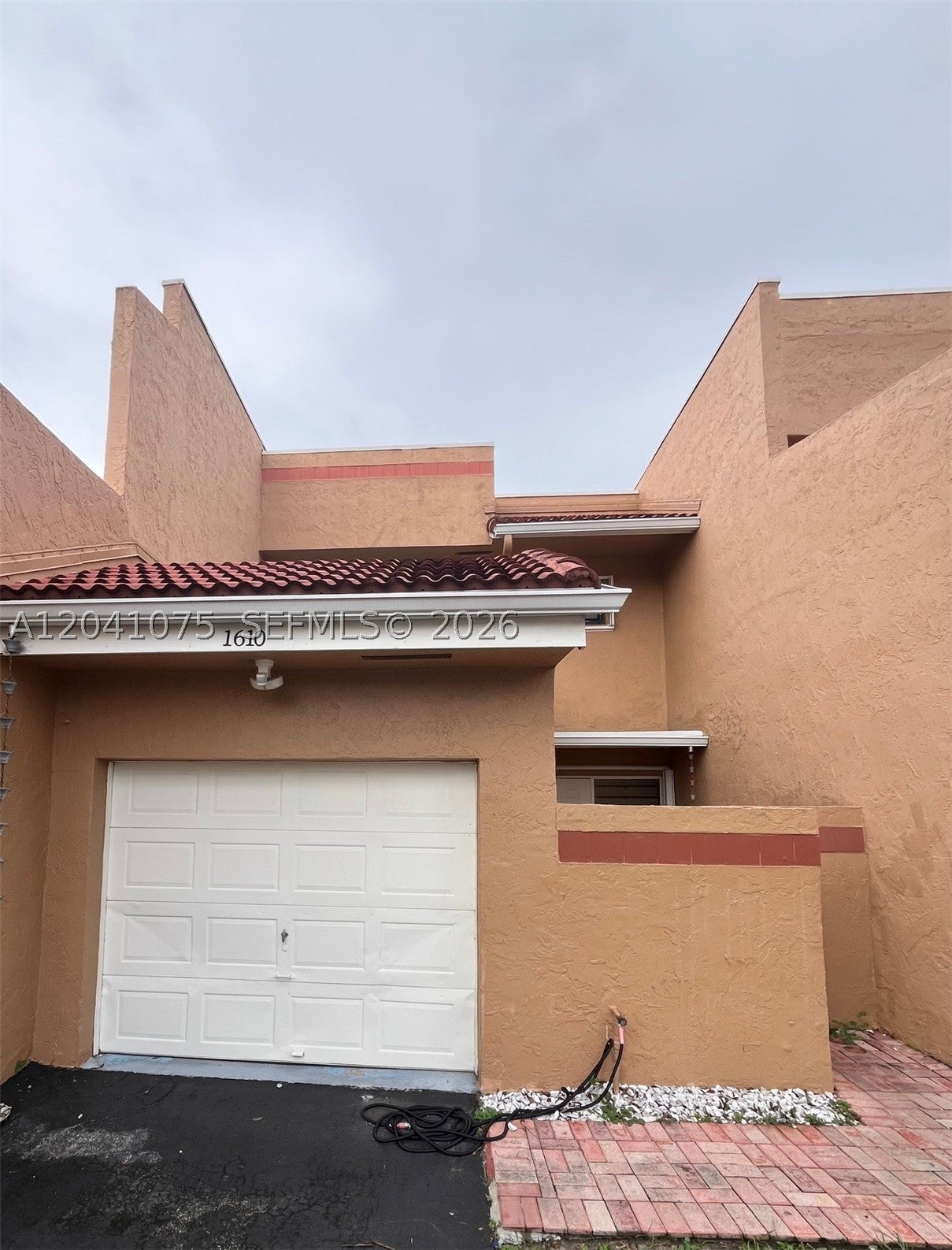 1610 SW 120th Ave