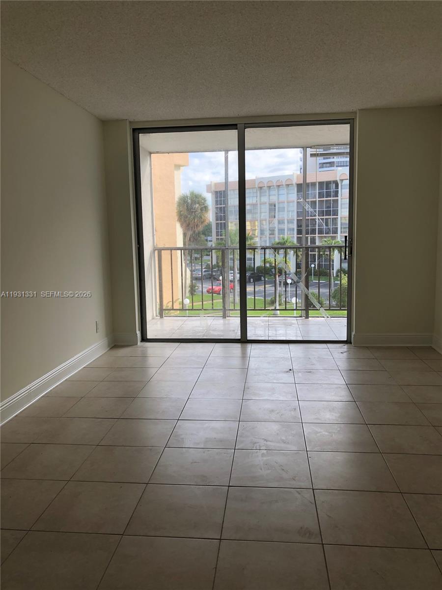 DESOTO PARK CONDO - Residential Lease