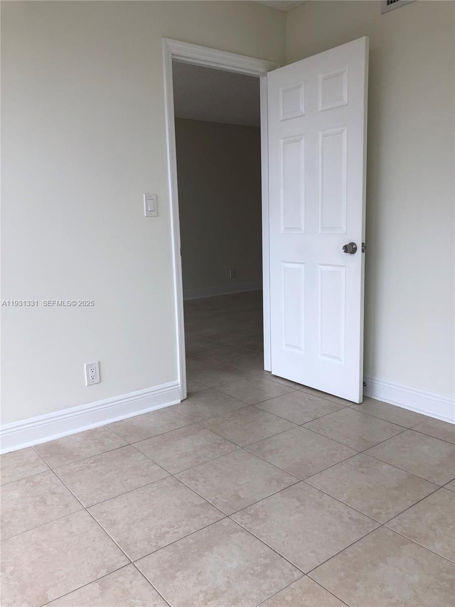 DESOTO PARK CONDO - Residential Lease