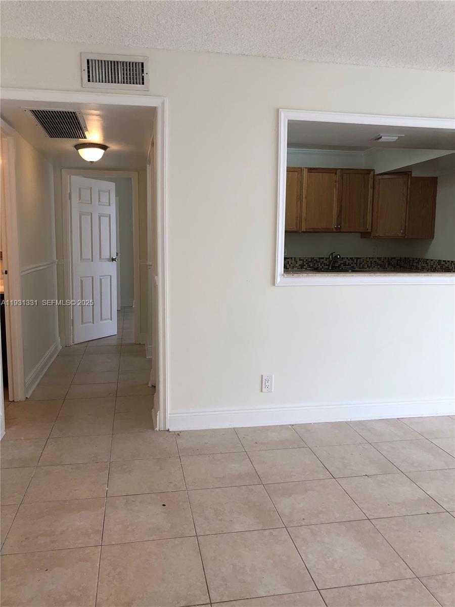 DESOTO PARK CONDO - Residential Lease