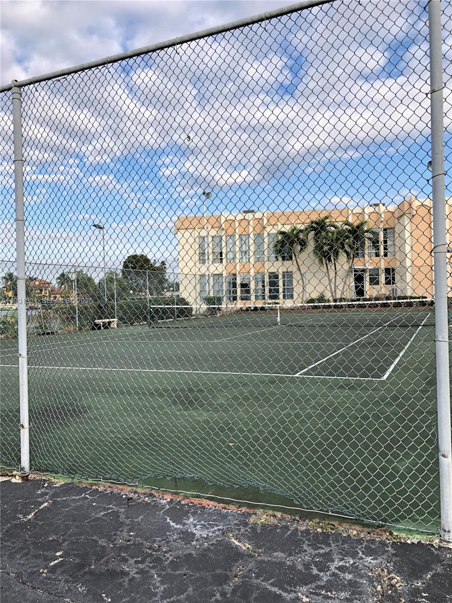 DESOTO PARK CONDO - Residential Lease