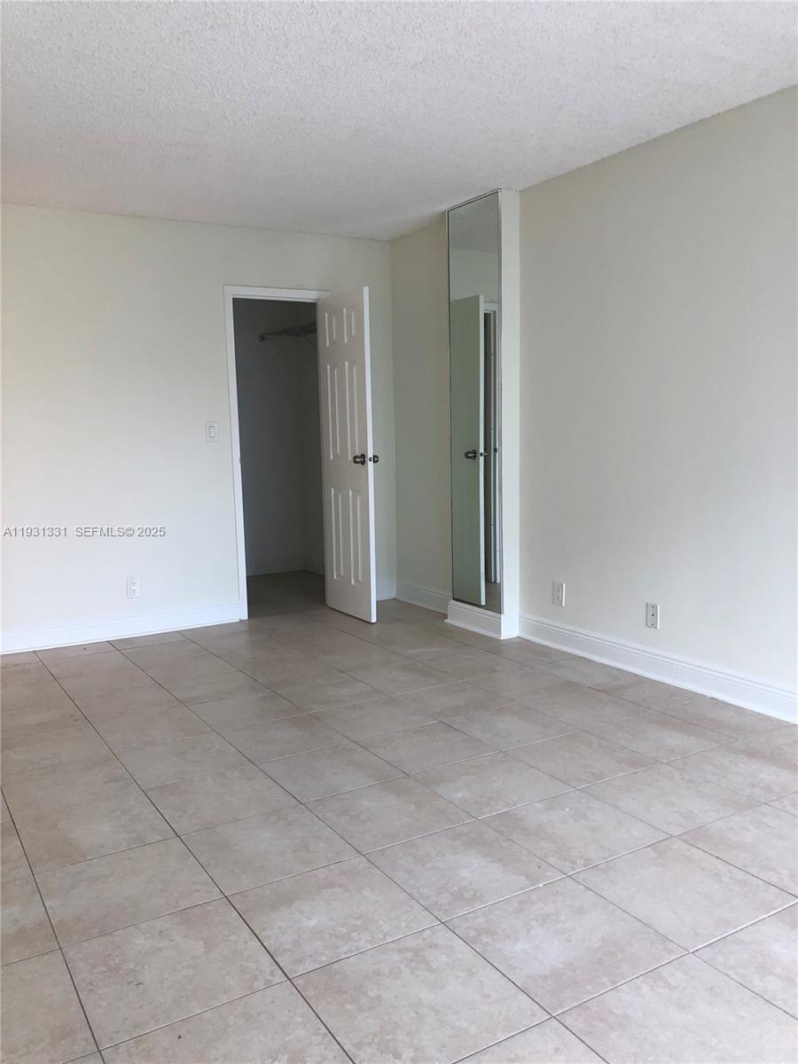 DESOTO PARK CONDO - Residential Lease