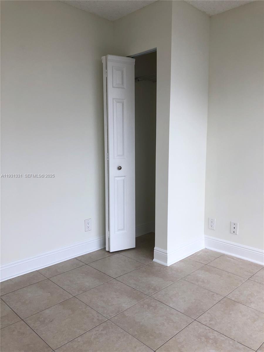 DESOTO PARK CONDO - Residential Lease