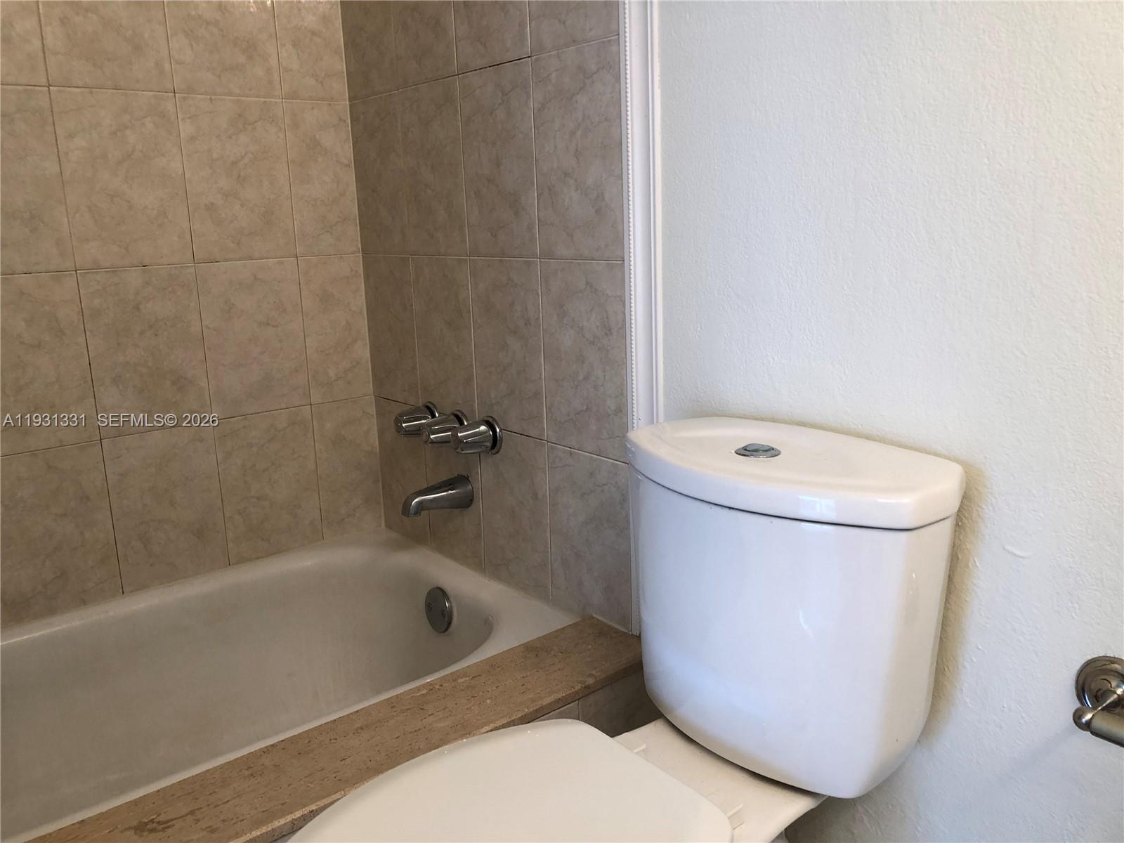 DESOTO PARK CONDO - Residential Lease