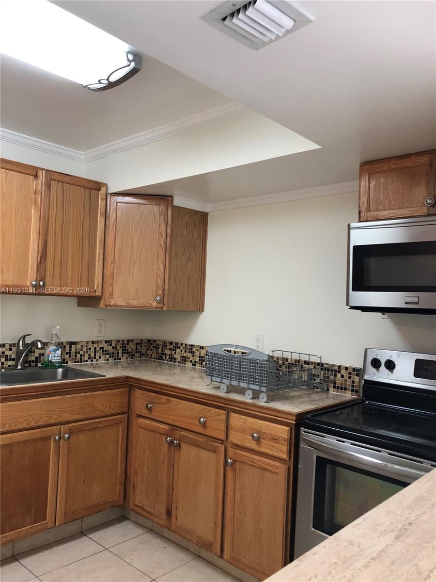 DESOTO PARK CONDO - Residential Lease